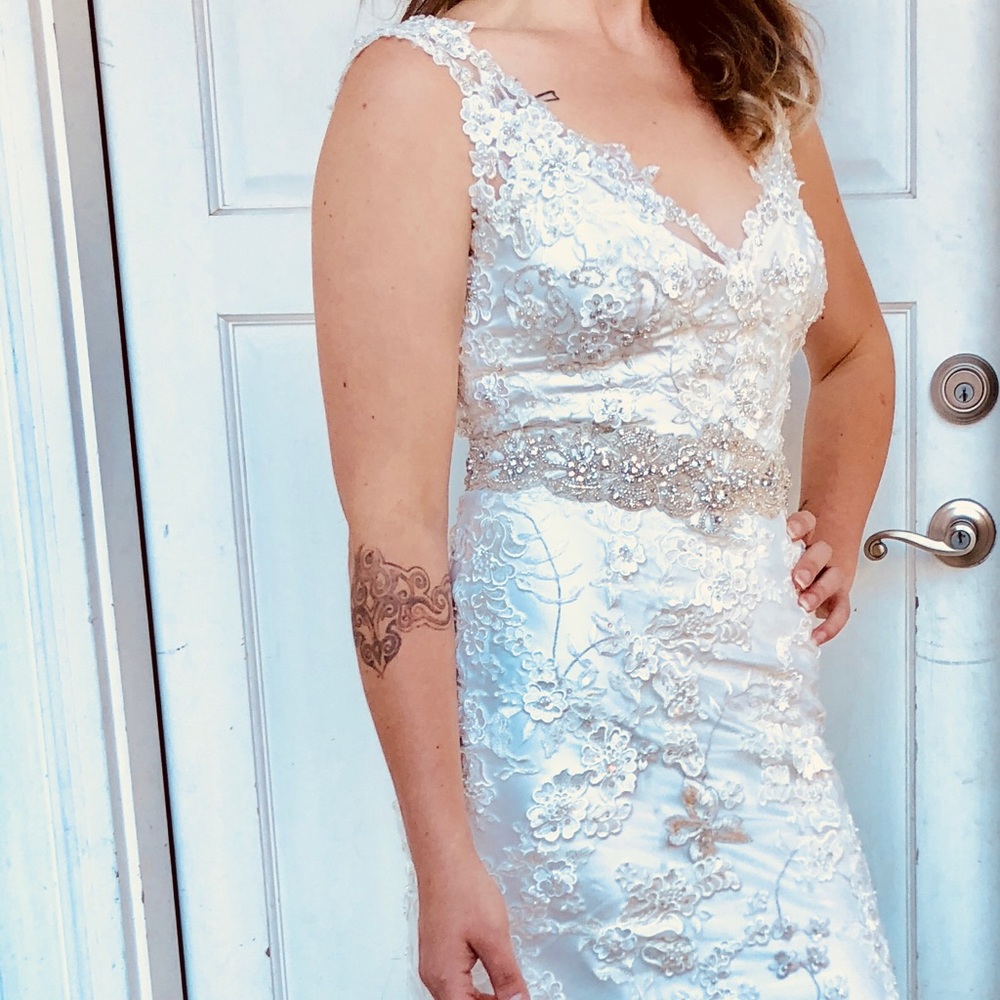 Wedding Gown NWT - Picture 2 of 8